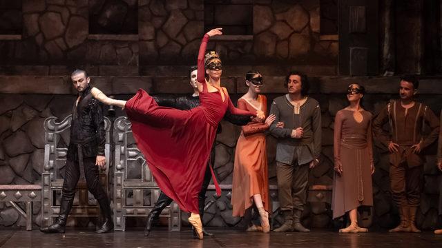 'Hamlet' balesi kapalı gişe