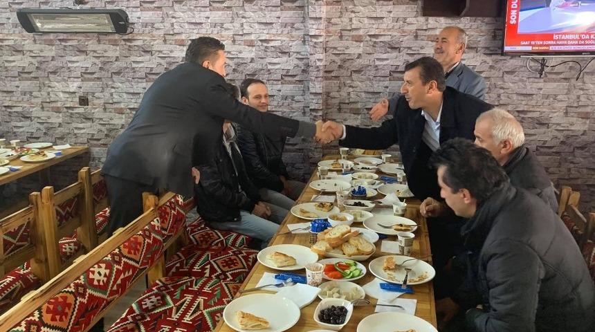 AK Parti Piraziz Teşkilatı’ndan ahde vefa kahvaltısı