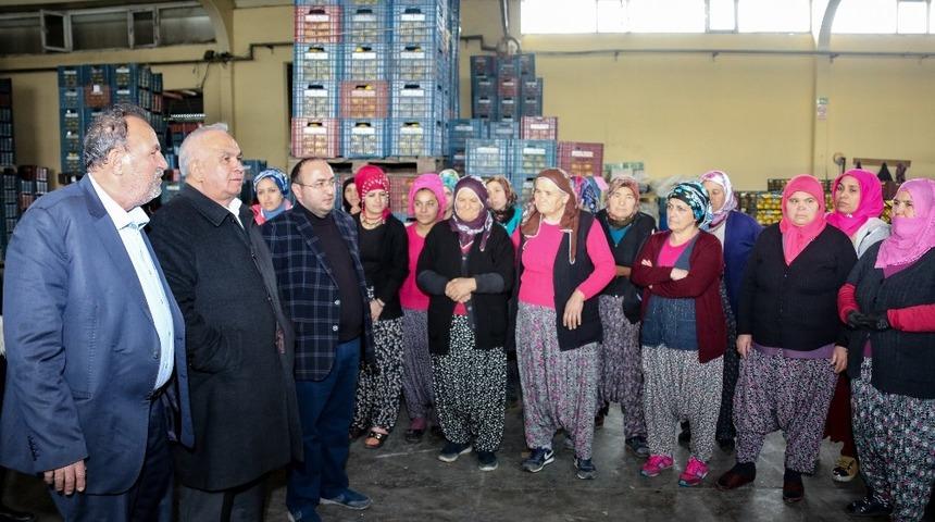 Başkan Tollu &uuml;reticilerle buluştu