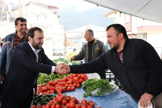 Akseki Belediye başkan adayı Özkan, pazar esnafıyla buluştu