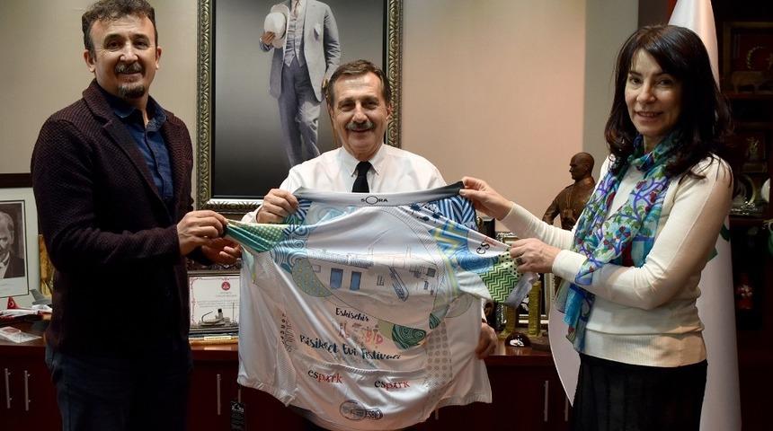 Eskişehir Bisiklet Derneği&rsquo;nden Başkan Ata&ccedil;&rsquo;a ziyaret