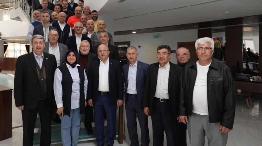 Başkan &Ccedil;oban mahalle muhtarları ile bir araya geldi