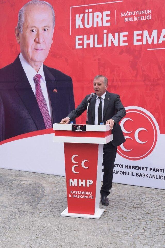 MHP Kastamonu’da belediye başkan ve meclis üyeleri tanıtıldı