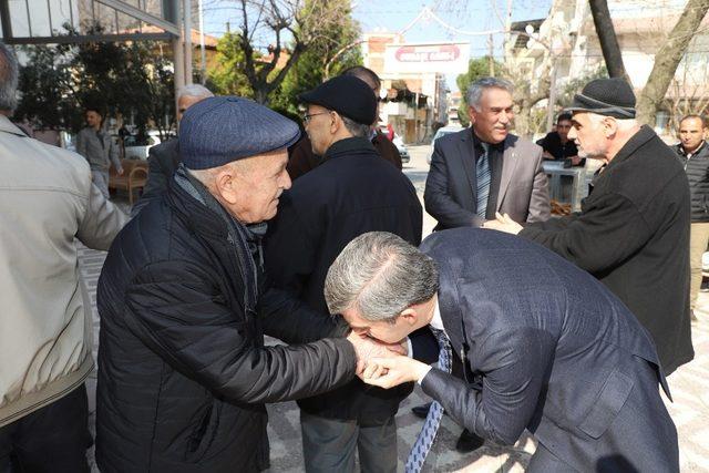 Cami cemaatinden Başkan Şirin’e teşekkür