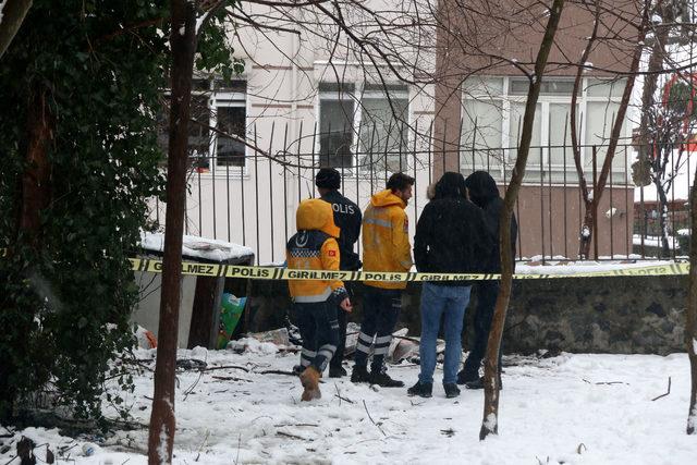 Şişli'de karlar üzerinde ölü bulundu