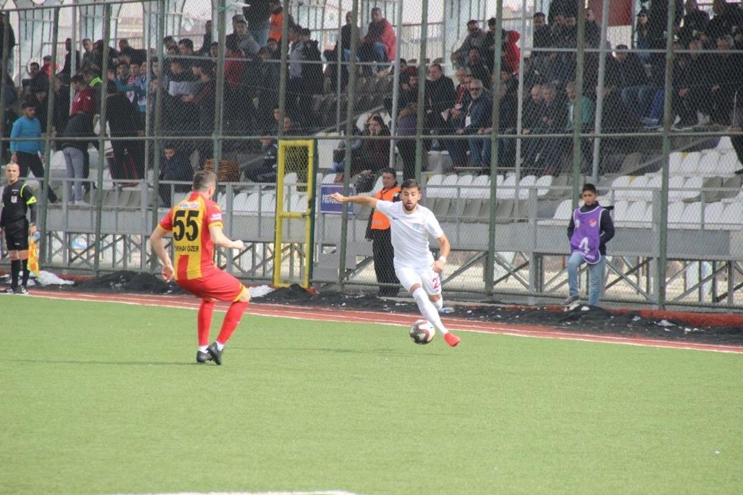 TFF 3. Lig: Elaziz Belediyespor: 0 - Kızılcab&ouml;l&uuml;kspor: 3