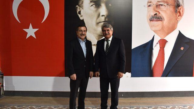 Eski bakan Fikri Sağlar, Ahmet Ataç ile bir araya geldi