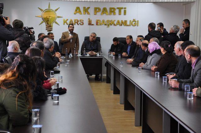 Bakan Ersoy, Ak Parti Kars İl Başkanlığını ziyaret etti