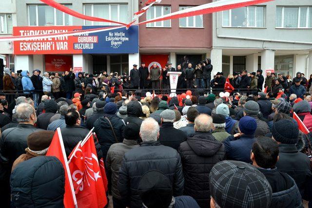 Başkan Ataç’ın seçim iletişim merkezi açıldı