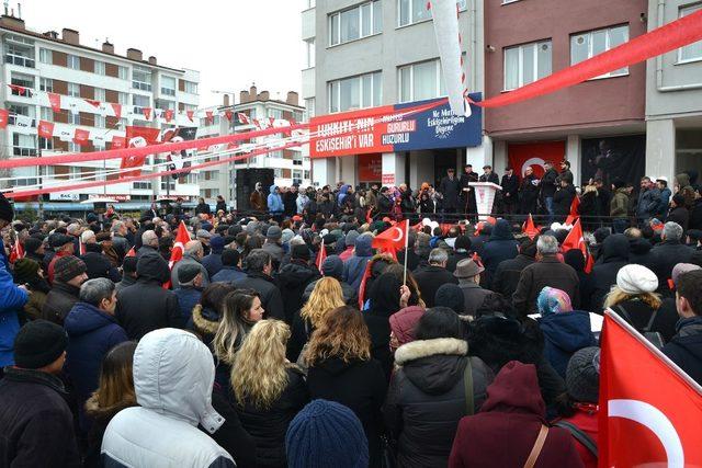 Başkan Ataç’ın seçim iletişim merkezi açıldı