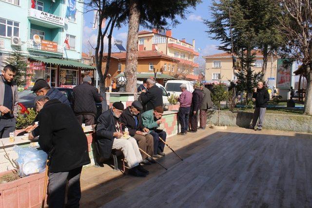 Yenipazar’da muhtar adaylarının yarışı