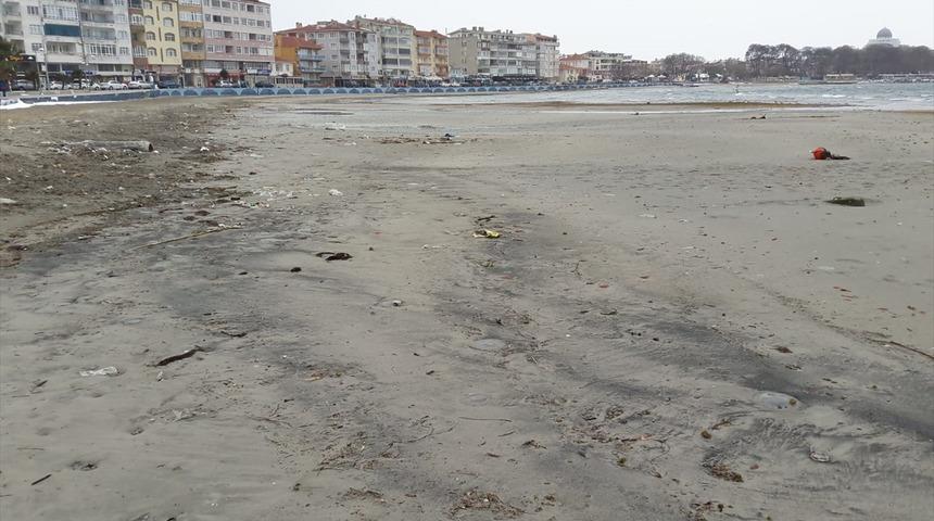 Tekirdağ'da deniz suyu 30 metre çekildi