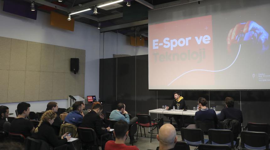 Dünya şampiyonu e-sporun inceliklerini anlattı