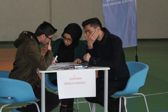 Van’da ‘Gençlik Merkezleri Arası Bilgi Yarışması’ heyecanı