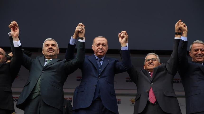 Başkan &Ccedil;elik, Cumhurbaşkanımız Recep Tayyip Erdoğan&rsquo;ın katılımıyla yapılan mitingde konuştu