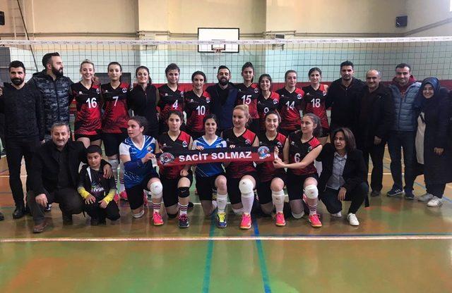 Van Büyükşehir Belediyespor Kadın Voleybol Takımı play-off’ta