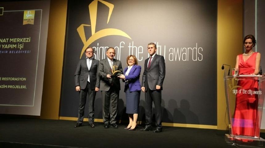 B&uuml;y&uuml;kşehir ulusal ve uluslararası 164 &ouml;d&uuml;l kazandı