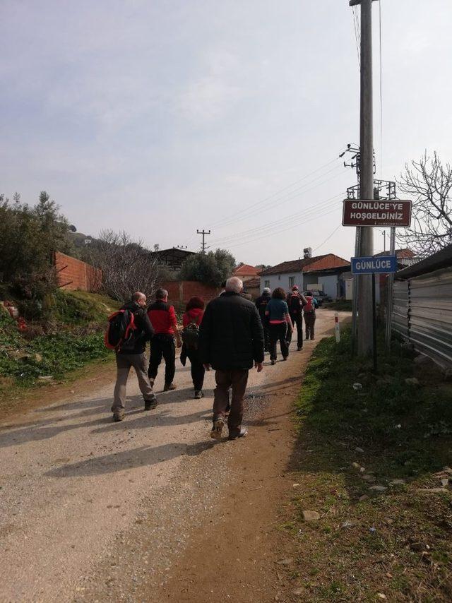 2 bin yıllık Hypaipa Antik Kenti çöp içinde