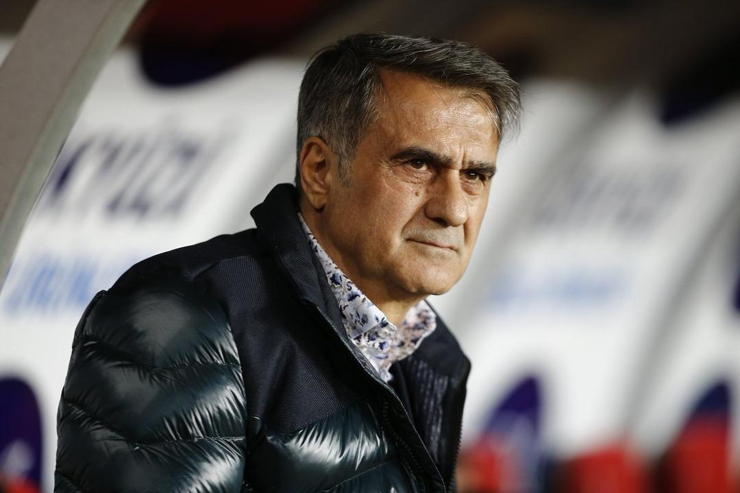 Derbiye saatler kala Şenol G&uuml;neş'ten flaş karar!