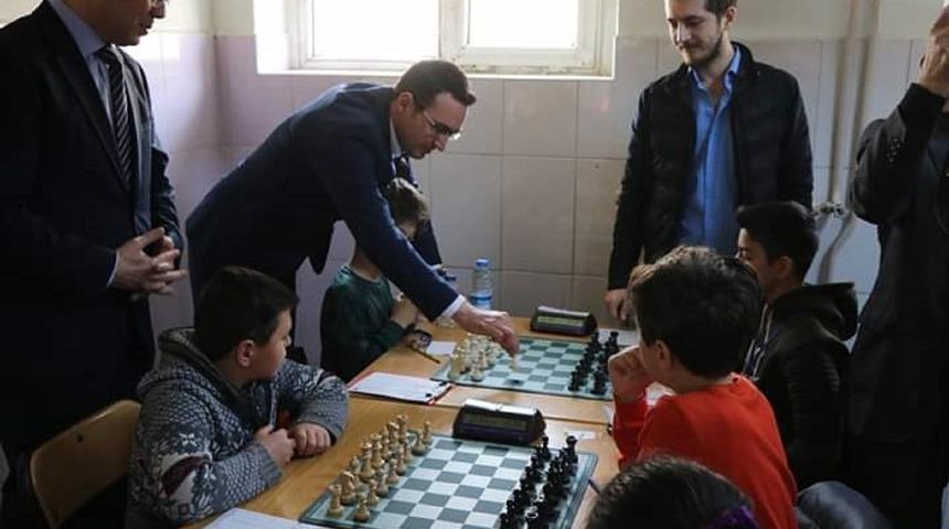 Yıldızeli’nde satranç turnuvası düzenlendi