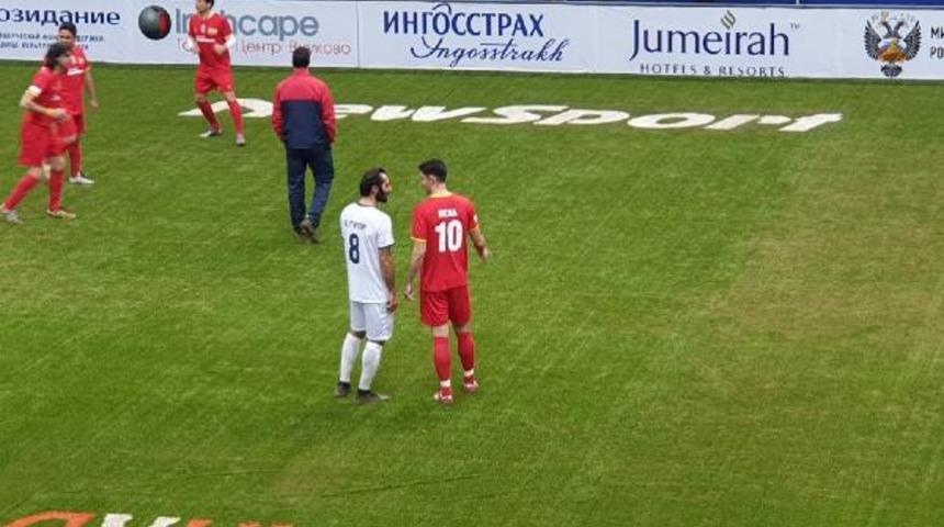 Futbolun efsaneleri Legends Cup'ta bir araya geldi