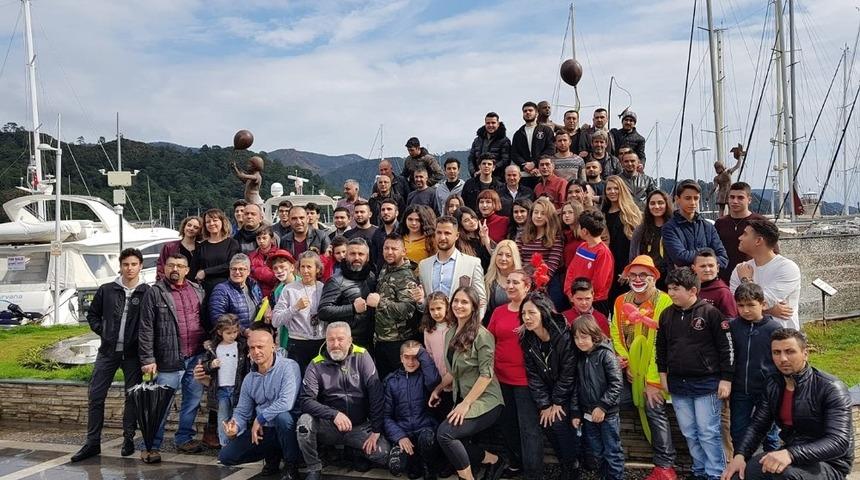 Sporcular bu kez kutlama i&ccedil;in buluştular