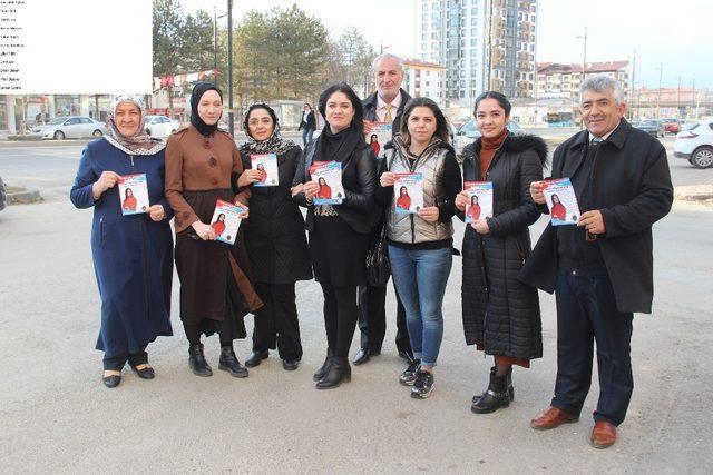 Mahalle yönetimine hanım eli değecek