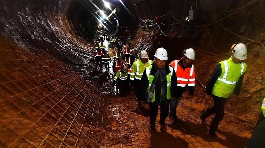 Narlıdere Metrosu&rsquo;nda "ilk ışık" g&ouml;r&uuml;nd&uuml;