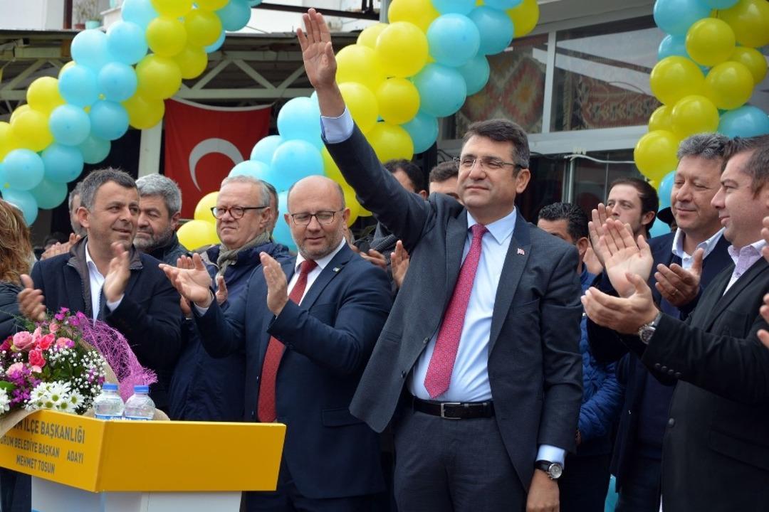 Mumcular&rsquo;da Mehmet Tosun izdihamı