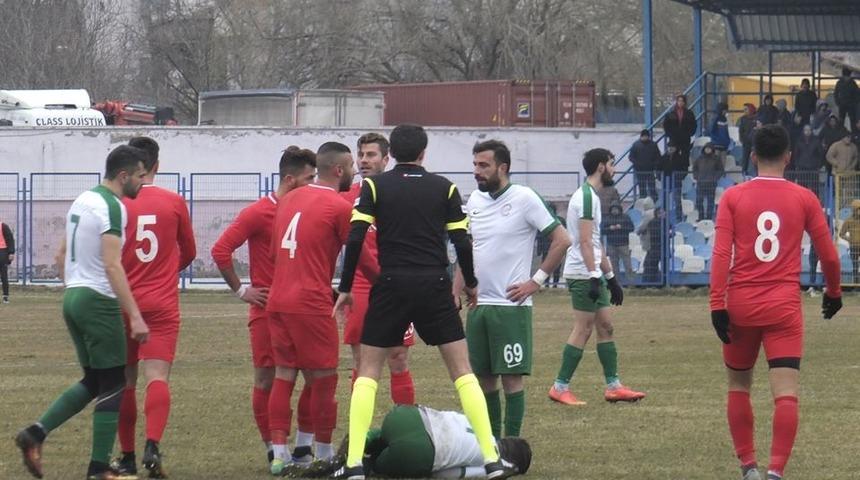 Vitraspor kendi evinde Sultangazispor&rsquo;a mağlup oldu