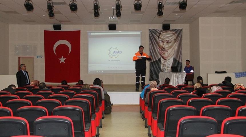 AFAD&rsquo;dan GSİM personeline yangın s&ouml;nd&uuml;rme taktikleri