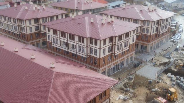 TOKİ, Van Erciş’te 216 adet iş yeri ve 41 adet ofisi satışa sundu