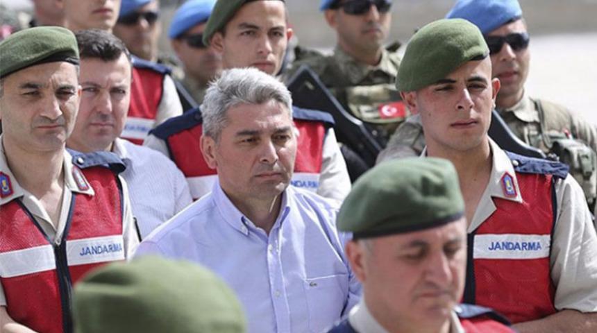 "Tanklar ateş ede ede çıkacak" emrini verdi, mahkemede inkar etti