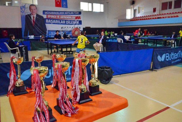 Adana’da Okullararası Yıldızlar Masa Tenisi İl Birinciliği