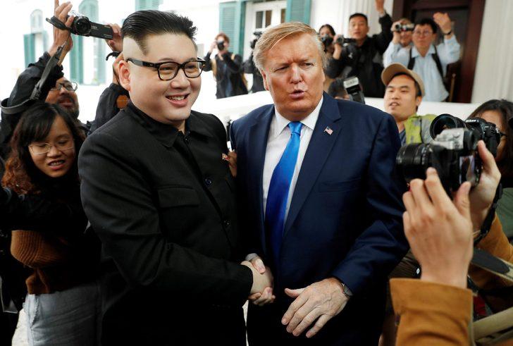 Gerçek Kim gelirken, 'çakma Kim' sınır dışı edildi  G5