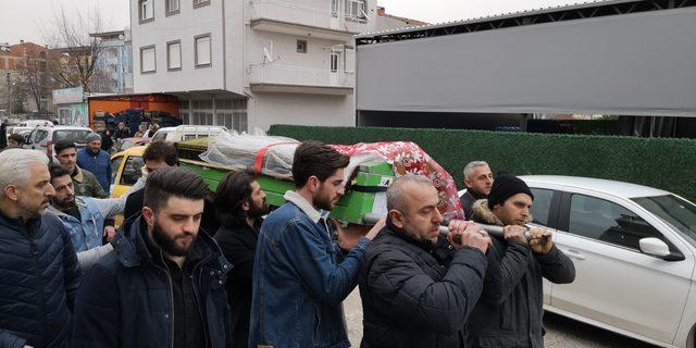 Kanserden ölen Ayşen Melike, son yolculuğuna duvağıyla uğurlandı