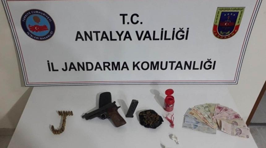 Manavgat&rsquo;ta uyuşturucu operasyonu