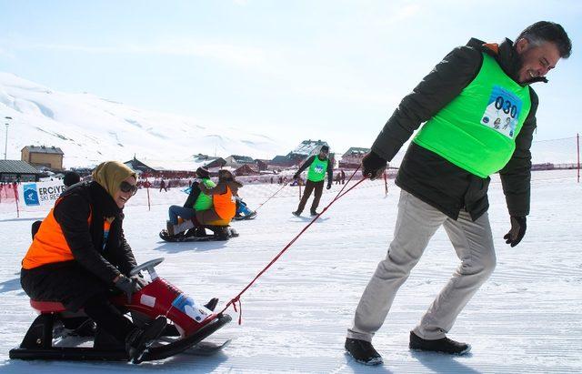 Erciyes’teki “Artık Çekilmez Oldun” yarışması renkli görüntülere sahne oldu