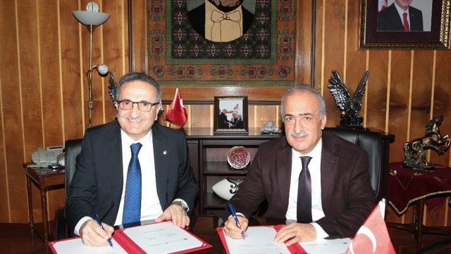 Atatürk Üniversitesi ile FMV Işık Üniversitesinden iş birliği hamlesi