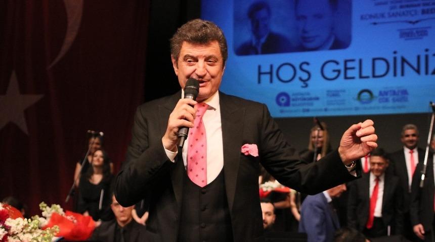 ‘Şark Bülbülü’ anıldı