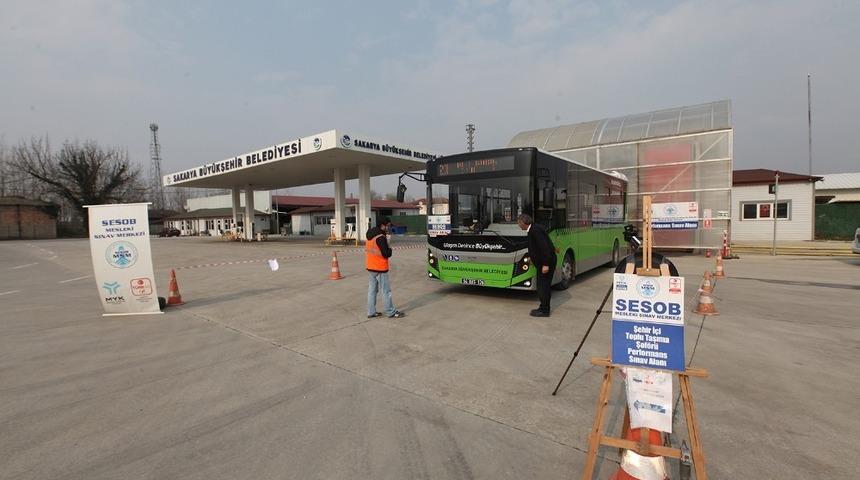 Toplu taşıma otob&uuml;s şof&ouml;r&uuml; mesleki yeterlilik belgesi sınavları devam ediyor