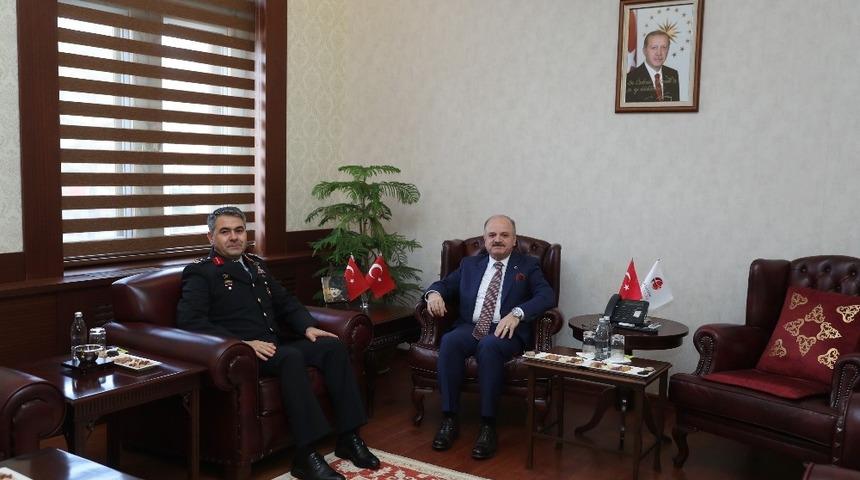Vali &Ccedil;akacak, Bilecik Tugay Komutanı Tuğg. Bulut&rsquo;u kabul etti