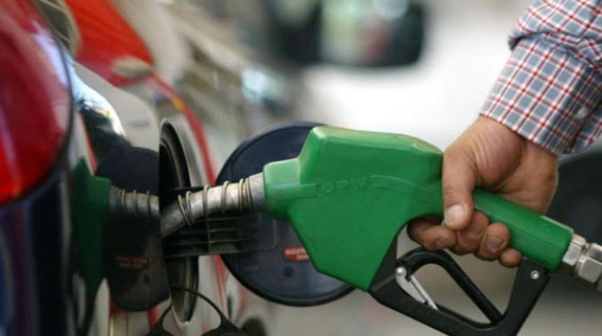 Son dakika! Motorin ve benzine zam