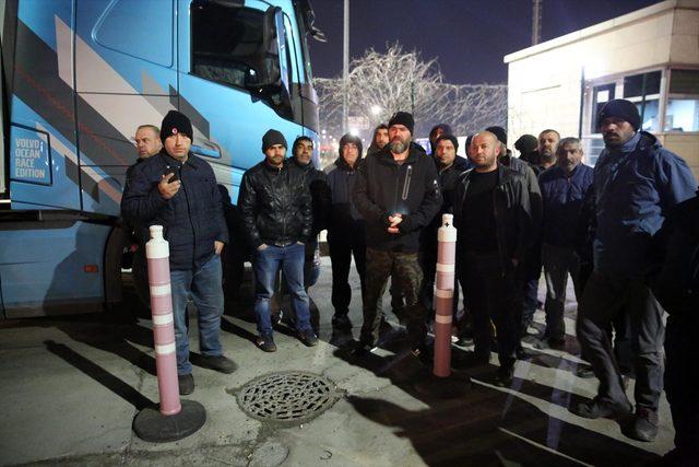 Bazı tır şoförleri Kapıkule'de kontak kapattı