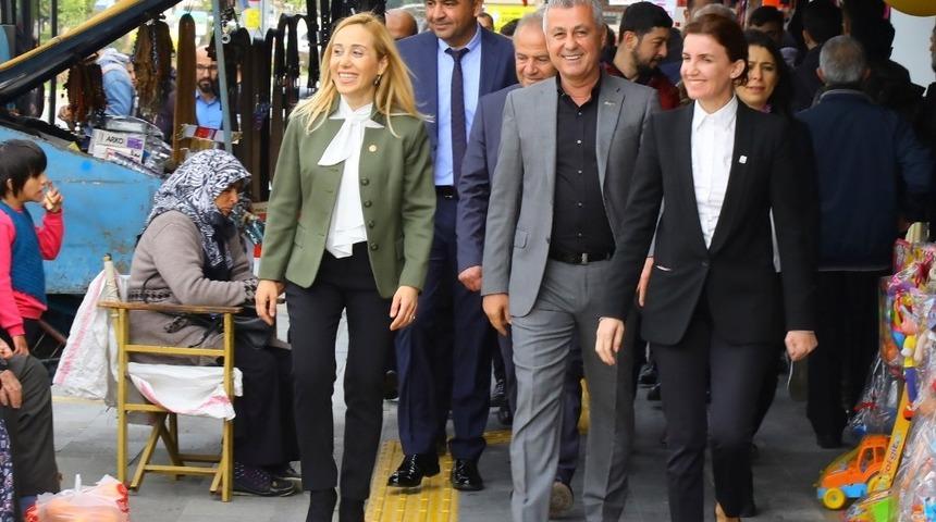 Yerel Se&ccedil;imlere Doğru