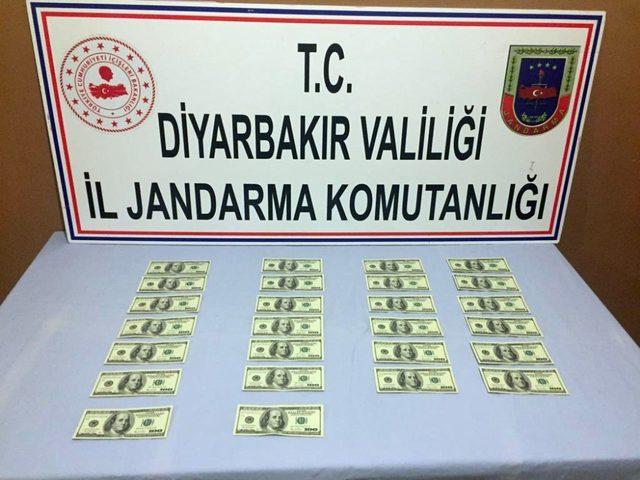 Diyarbakır’da 26 adet sahte 100 dolar ele geçirildi