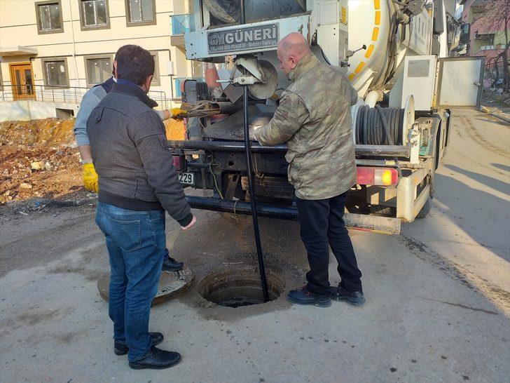 Tuzla'da koku alarmı! Okullar tatil edildi G1