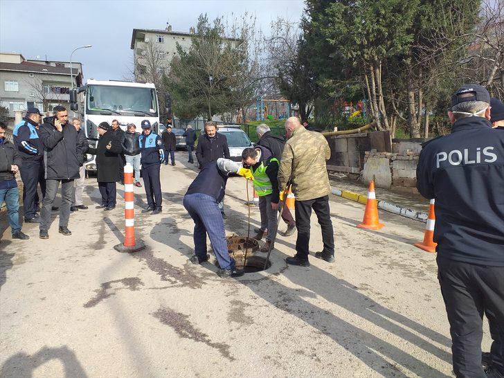 Tuzla'da koku alarmı! Okullar tatil edildi G5