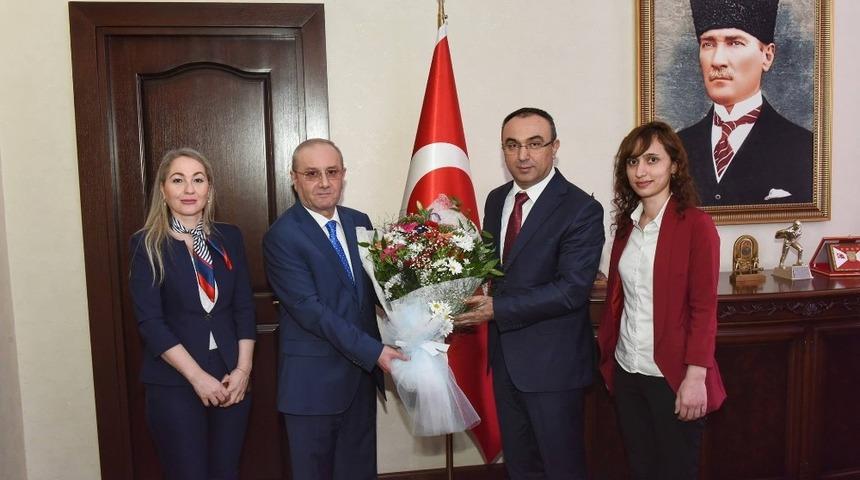 Vergi Haftası Nedeniyle Vali Soyt&uuml;rk&rsquo;e Ziyaret