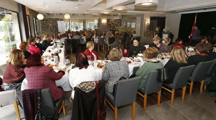 Vefa buluşmasında birlik s&ouml;z&uuml;